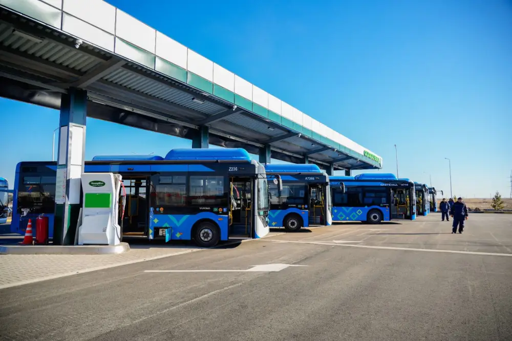 Как улучшают общественный транспорт в Астане (5)