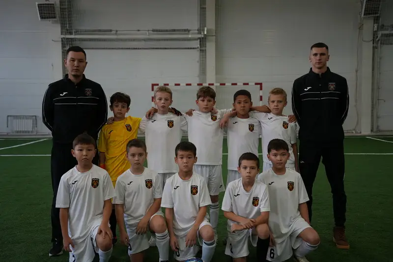 Около 140 команд сыграли на открытии зимнего сезона новой детской футбольной лиги Карагандинской области (3)