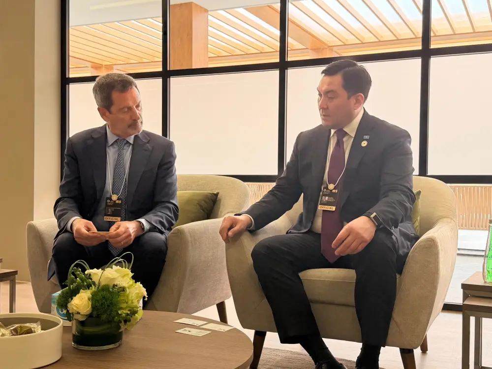 Минэнерго Казахстана укрепляет сотрудничество с мировыми лидерами нефтегазовой отрасли на форуме ADIPEC (5)