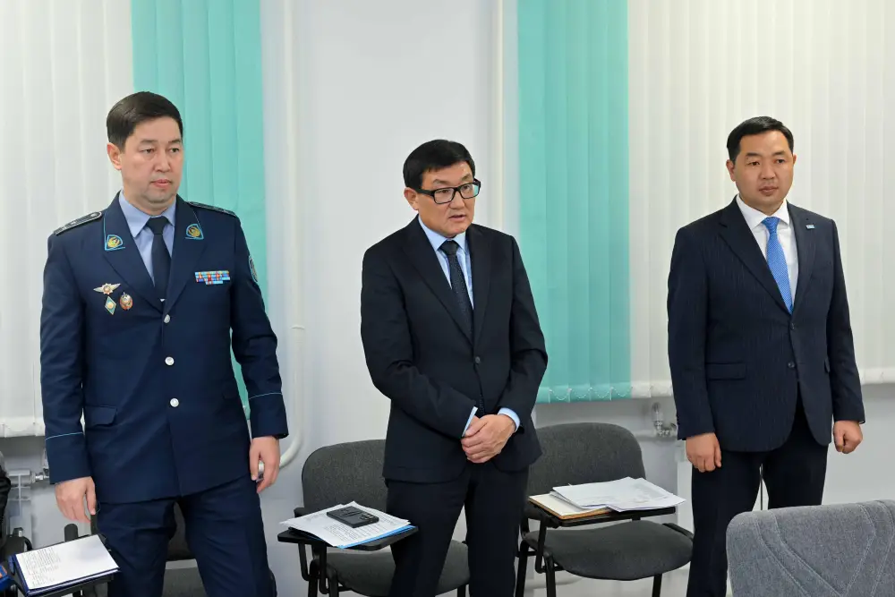 Аким области провел личный приём граждан (8)