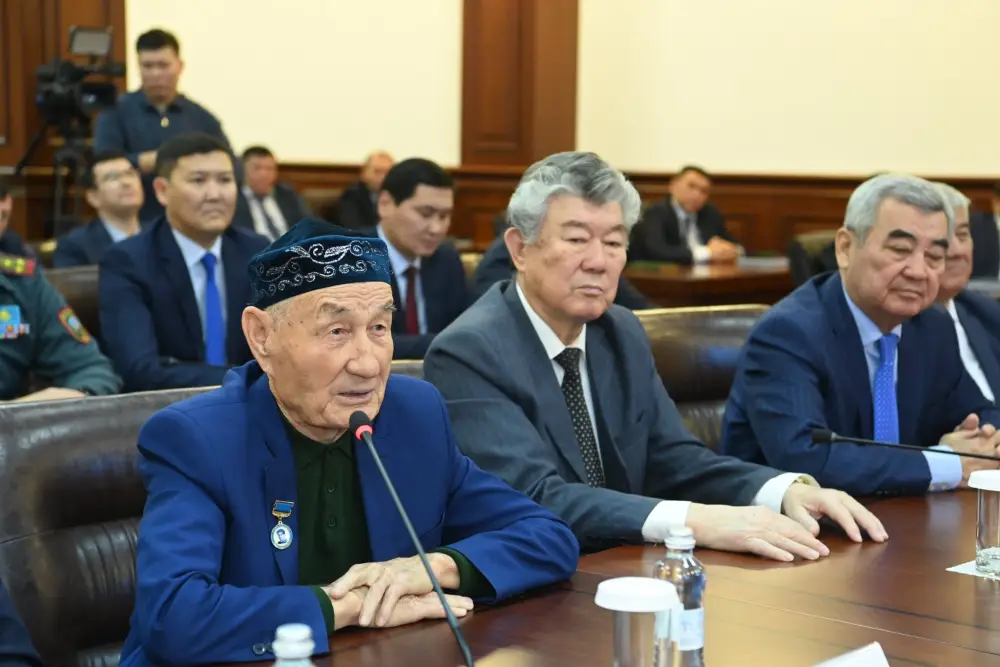 Обсуждены задачи, поставленные в Послании (4)