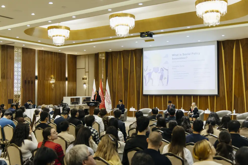 Международные эксперты обсудили в MNU реализацию программы «Нацфонд – детям» (8)