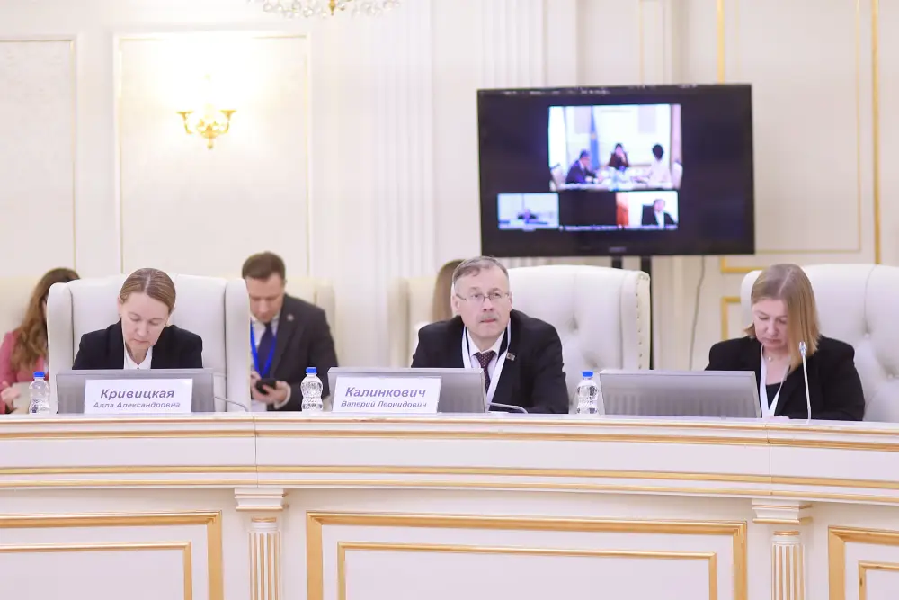 Судьи конституционных судов и судебных органов вместе с судьями Суда ЕАЭС обсудили вопросы практики применения права ЕАЭС (2)