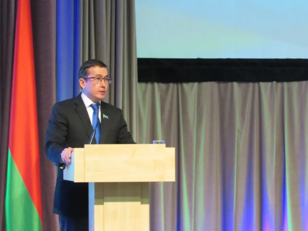 Национальный центр рукописей и редких книг и Национальная библиотека Беларуси подписали меморандум о сотрудничестве (2)