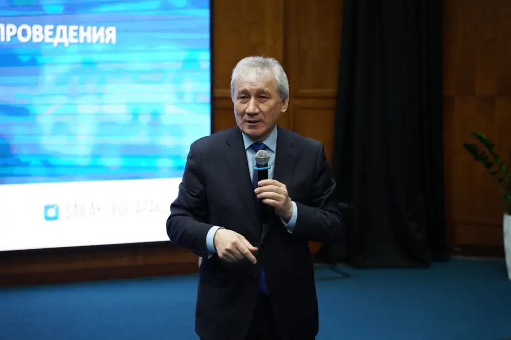 Продолжается интенсивная программа подготовки руководителей территориальных избирательных комиссий (9)