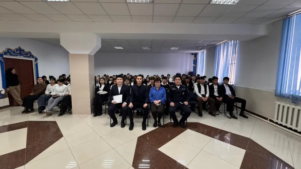 «Закон и порядок»: в столичном колледже организовано специальное мероприятие (2)