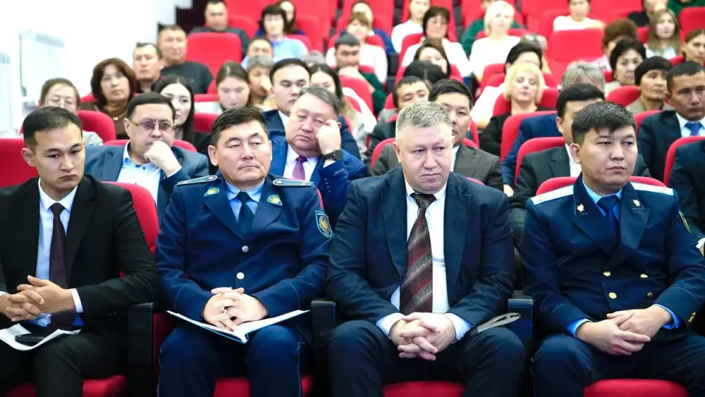 Советник Президента РК провел встречу с жителями района Улкен Нарын (7)