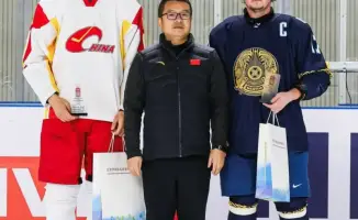 Казахстанская мужская сборная по хоккею с шайбой вновь завоевала титул чемпиона Азии в Пекине