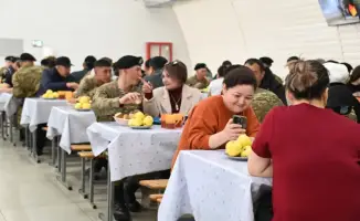 Встреча родителей солдат морской пехоты с командованием в Актау: обсуждение условий службы и быта