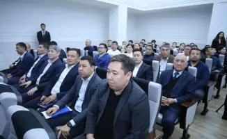 Нурдаулет Килыбай обсудил проблему безработицы в Каракиянском районе и встретился с жителями села Жетыбай