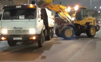 Снегоуборка в Астане: более тысячи машин на улице