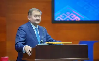 Студенты казахстанского филиала МГИМО получили студенческие билеты на торжественном мероприятии с участием представителей образовательных ведомств Казахстана и России.