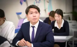 В Казахстане 1,5 миллиона школьников написали изложение о безопасности и защите прав ребёнка