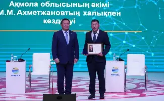 Аким Марат Ахметжанов обсуждает с жителями Буландынского района вопросы дорожного строительства и реновации жилья