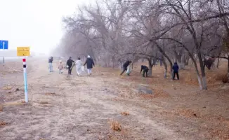 800 тысяч участников очищают автодорогу «Алматы – Қонаев» в рамках акции «Таза Қазақстан»