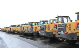 Актобе готовится к зиме: 357 единиц спецтехники выделены для уборки снега