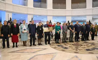 Церемония памяти павших солдат: передача медалей родственникам как акт возвращения исторической памяти