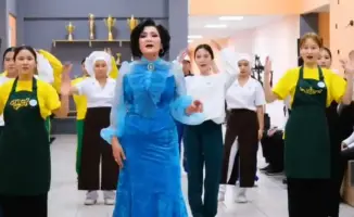 700 студентов Астаны сняли видеоклип гимн рабочим профессиям