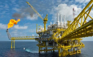 Казахстан меняет курс: нефть ищет новые берега после атаки на КТК