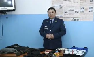 Студенты колледжа в Астане узнали о работе кинологической службы и подготовке служебных собак