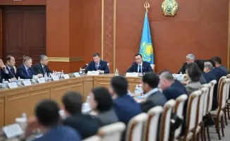 Спикер Сената Казахстана обсудил с местными депутатами ключевые инициативы Президента для экономического роста региона