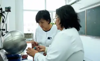 Ученые КазНУ представили инновационную технологию для защиты семян и экономии воды