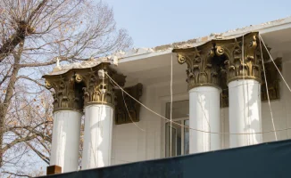 Cколько денег тратят алматинские школы, закрытые на реконструкцию