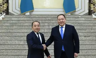 Новый Посол Кыргызстана Кудайберген Базарбаев вручил копии верительных грамот в МИД Казахстана, открывая путь для углубления сотрудничества между странами.