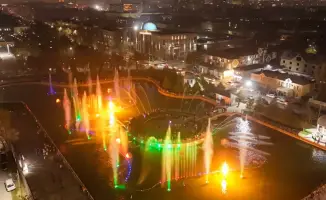 Музыкально-огненный фонтан в Шымкенте запуск