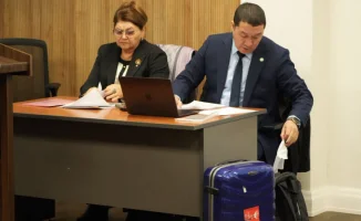 Мошенничество на миллион: мать Бишимбаева и синий чемодан в суде