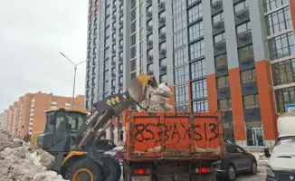 Увеличение объемов уборки снега в Астане: последствия для безопасности на дорогах