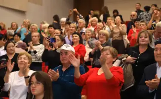 ТУРКЕСТАН: ЗВЕЗДНЫЕ ГОЛОСА, СЛИВАЮЩИЕСЯ В МЕЛОДИЮ ПОБЕДЫ НА «ҚАЗАҚ РОМАНСИАДАСЫ»