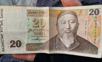 Редкая 20-тенговая купюра с Абая вызывает международный интерес пользователей сети