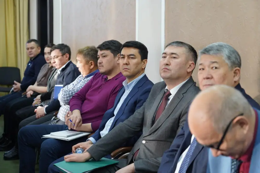 Ермек Кенжеханұлы провел встречу с населением Акмолинской области (5)
