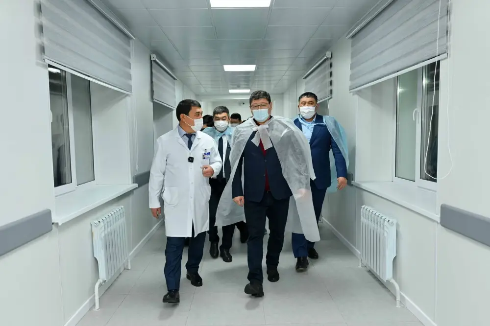 В городе Аягоз начала работу новая реанимационная служба (4)