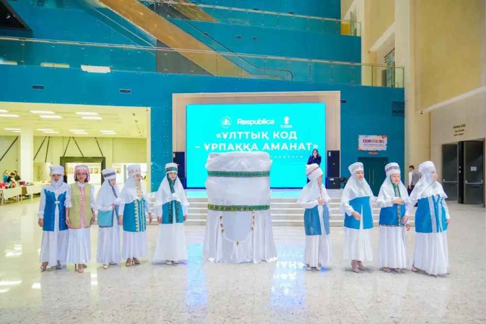 «Национальный код - наследие для поколений»: в Астане прошел этнофорум с участием почитателей казахского ремесла (5)