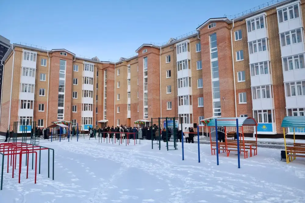 В Петропавловске дан старт первому этапу переселения жителей поселка Заречный (4)