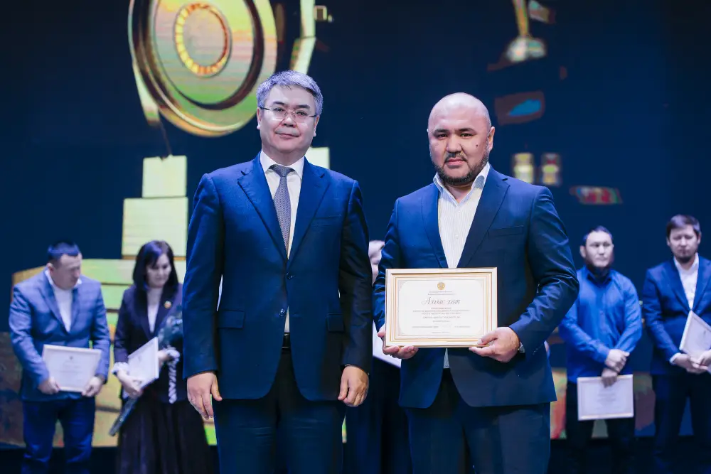 В Атырау состоялась церемония награждения победителей регионального конкурса «Предприниматель года-2025» (5)