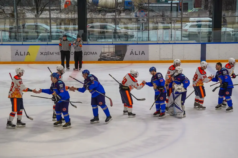 Сборная МЧС Казахстана принимает участие в международном хоккейном турнире спасателей (5)