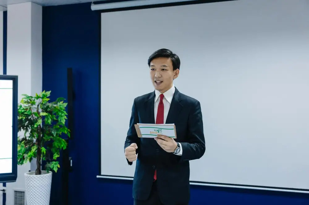 В рамках экологической акции «Таза Қазақстан» состоялась встреча с молодёжью (6)