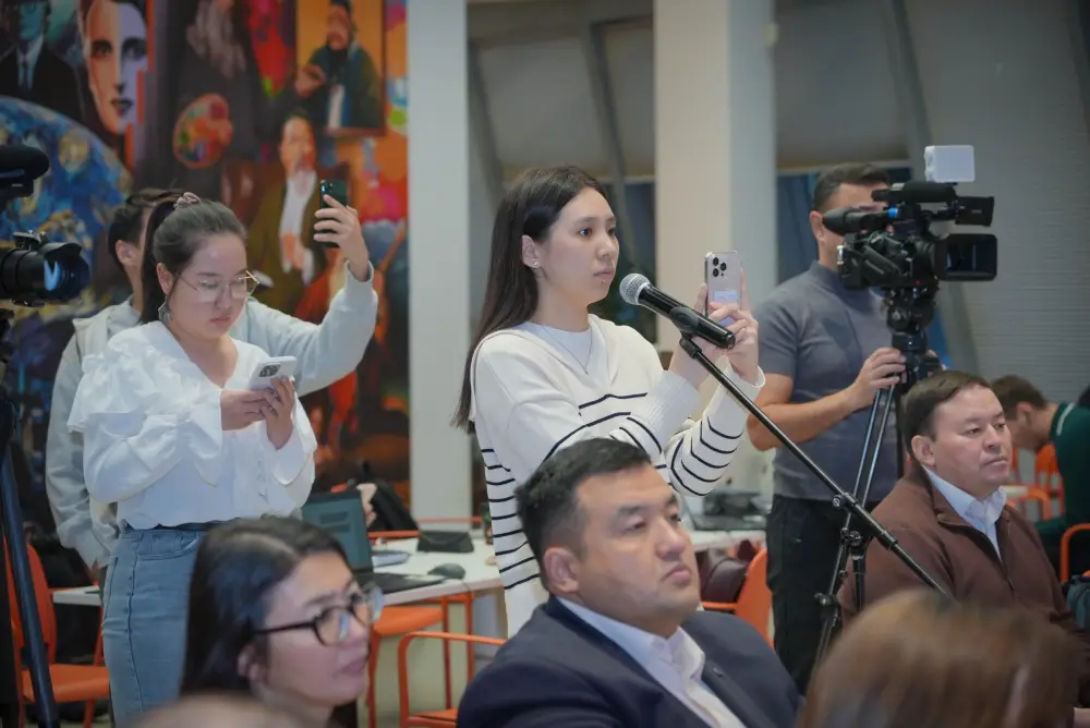 РАСШИРЕННАЯ ПРЕСС-ВСТРЕЧА: ДОСТУПНОСТЬ ОБРАЗОВАНИЯ, РАЗВИТИЕ НАУКИ И ИИ (9)