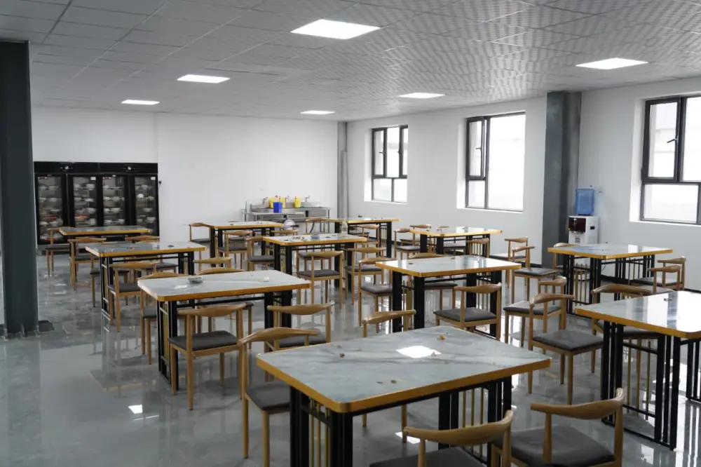 В ТУРКЕСТАНСКОЙ ОБЛАСТИ ОТКРЫЛСЯ СОВРЕМЕННЫЙ ХЛОПКОПЕРЕРАБАТЫВАЮЩИЙ ЗАВОД, ОСНАЩЕННЫЙ НОВЕЙШИМИ ИНТЕЛЛЕКТУАЛЬНЫМИ ТЕХНОЛОГИЯМИ (6)