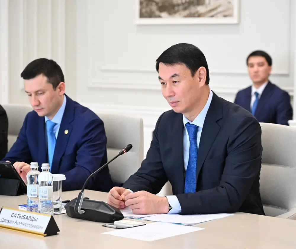 Аким Алматы встретился с Чрезвычайным и Полномочным Послом Республики Узбекистан (3)