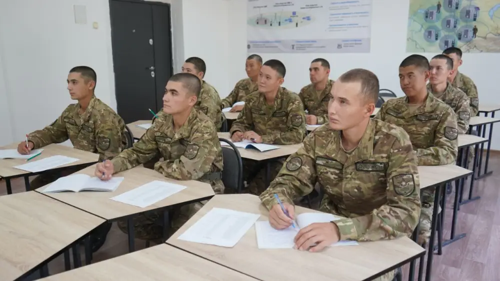 Военнослужащие призыва «Осень-2024» получили более тысячи образовательных грантов (2)