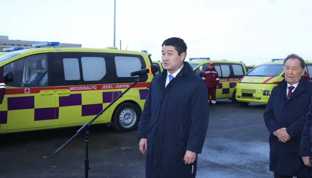 Служба скорой помощи Мангистауской области пополнилась 32 новыми автомобилями (4)