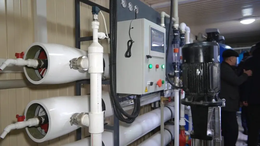 ТУРКЕСТАН: ЗА СЧЕТ ВОЗВРАЩЕННЫХ ГОСУДАРСТВУ АКТИВОВ 2 НАСЕЛЕННЫХ ПУНКТА В КЕЛЕСЕ ОБЕСПЕЧЕНЫ КАЧЕСТВЕННОЙ ПИТЬЕВОЙ ВОДОЙ (2)