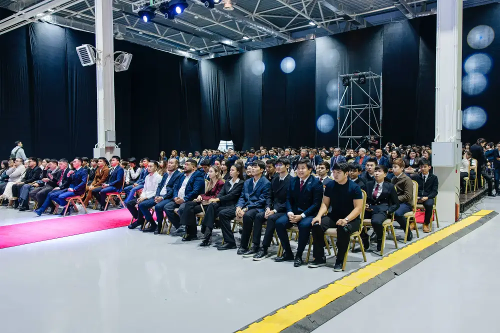 В Атырау подвели итоги Года рабочих профессий (5)