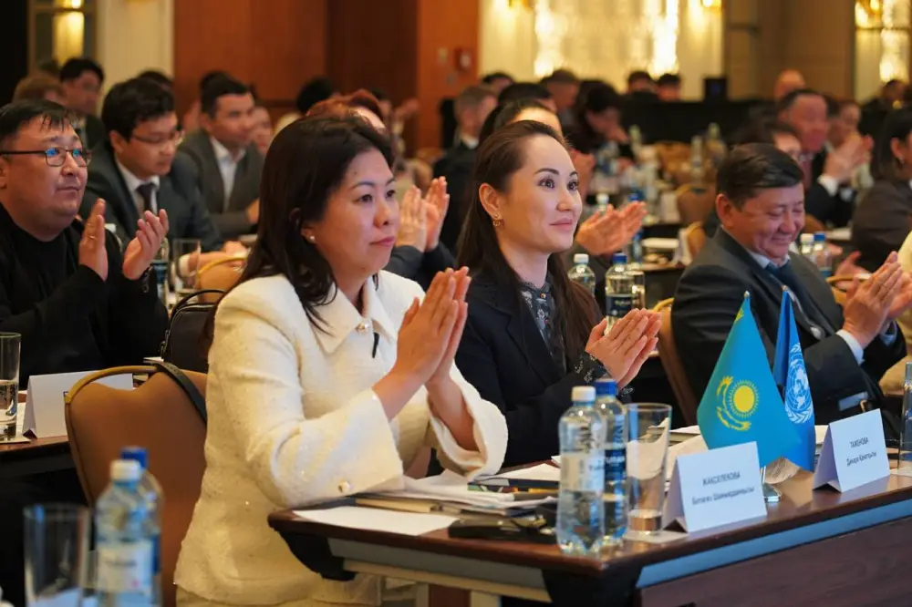 Омбудсмен отметил вклад экспертов в дело обеспечения прав человека (5)