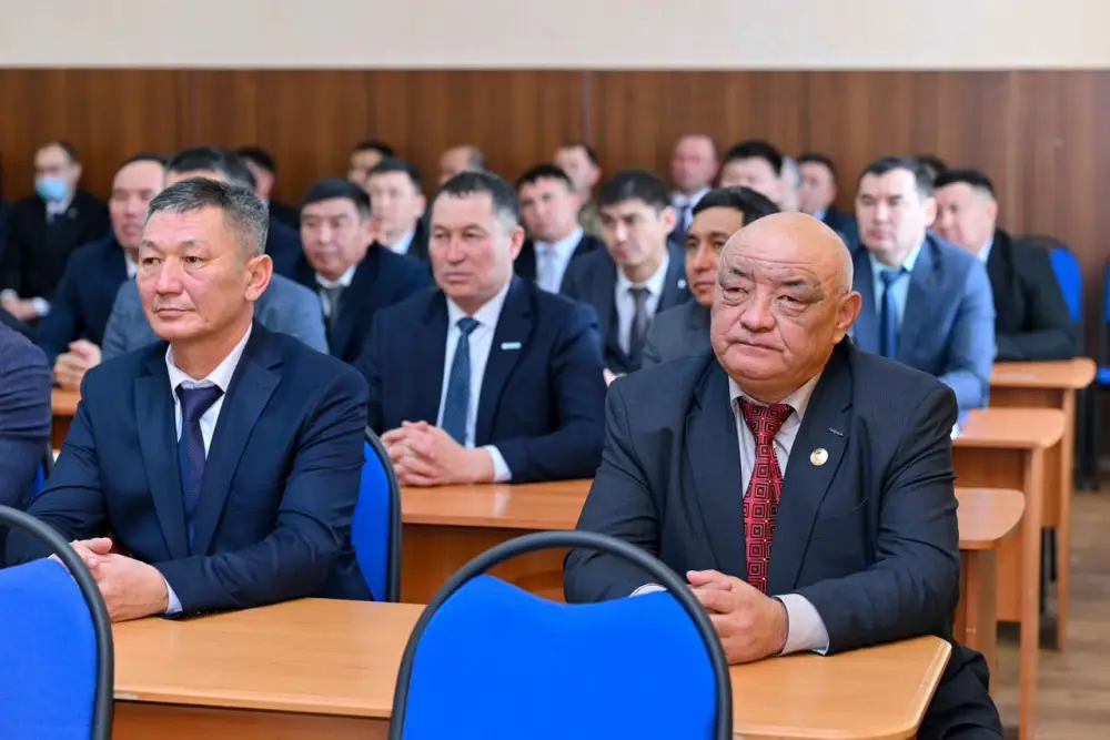 Аким области представил нового акима Кокпектинского района (4)