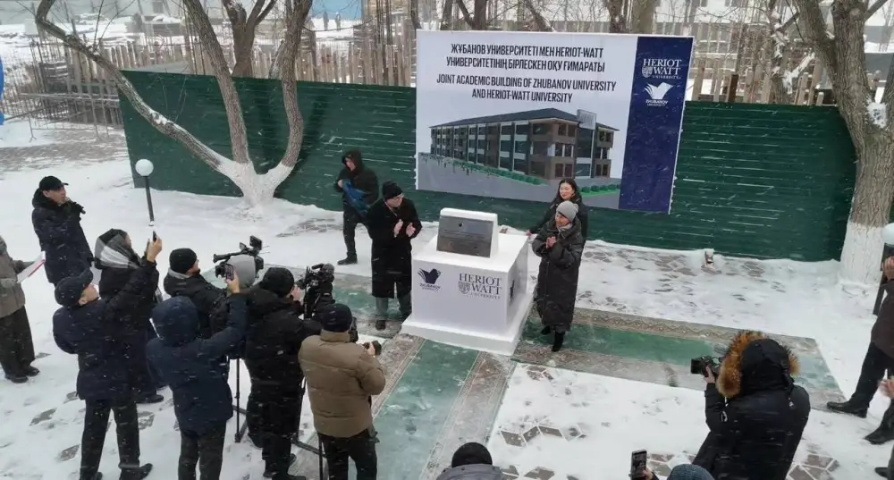 В Актобе ведётся строительство нового учебно-лабораторного корпуса кампуса международного университета Heriot-Watt University. (2)